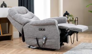 Evesham Riser Recliner Chair